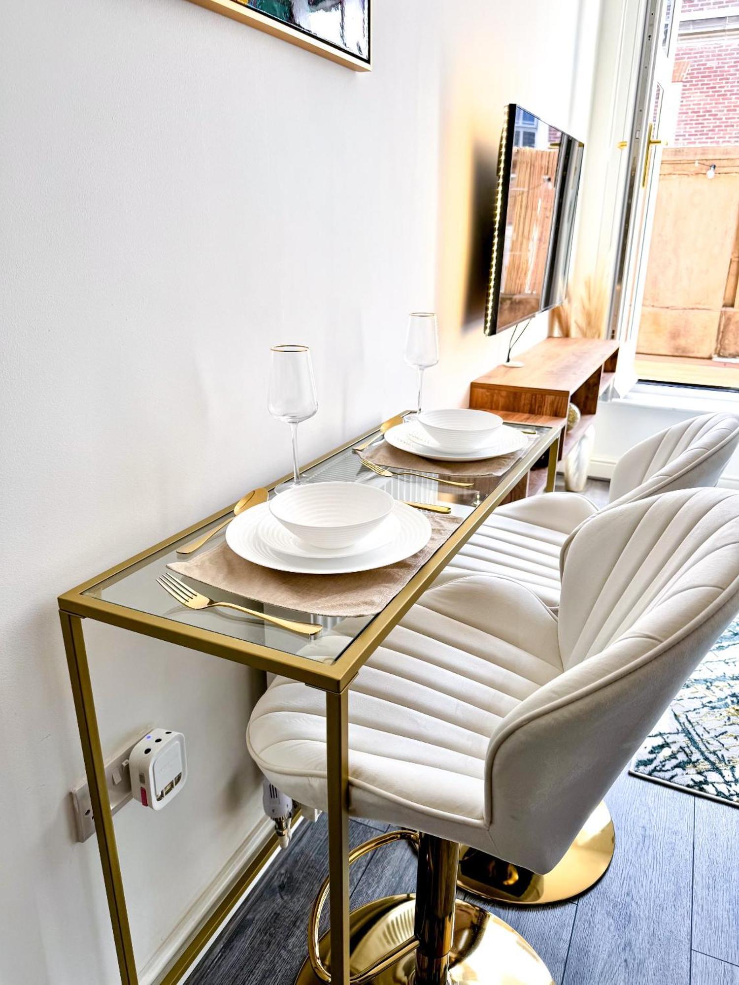 The Luxe Haven - Apartment Nottingham City Centre Ngoại thất bức ảnh
